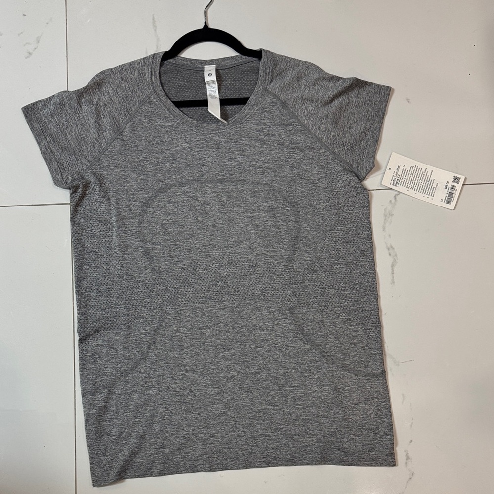 Lululemon Athletica Gray Short Sleeve Tee